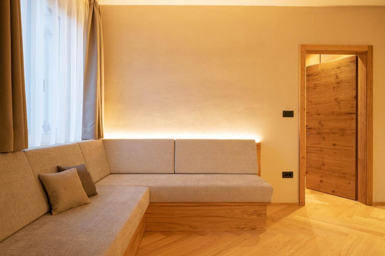 Ladurner Suites เมราโน ภายนอก รูปภาพ