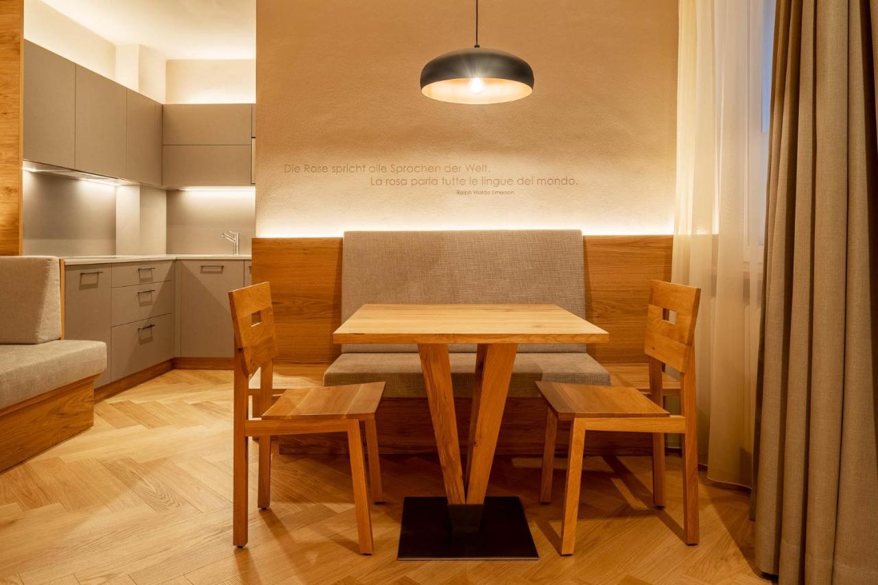 Ladurner Suites เมราโน ภายนอก รูปภาพ