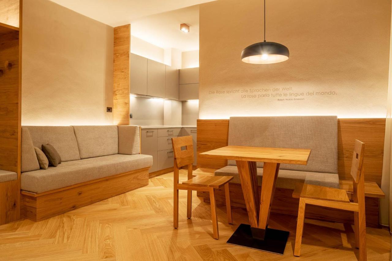 Ladurner Suites เมราโน ภายนอก รูปภาพ